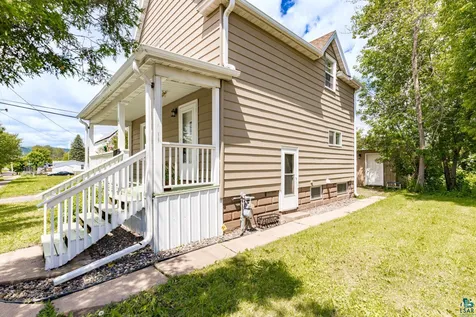 6109 Redruth Street Duluth MN 55807