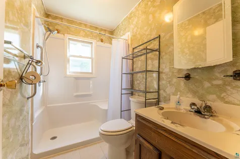 24 N Pioneer Road Ely MN 55731