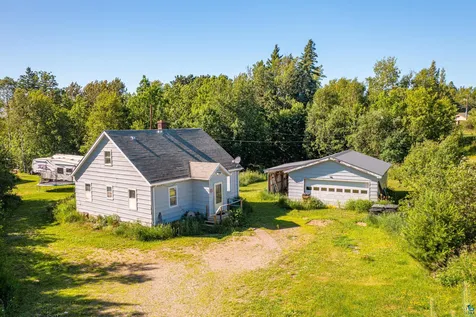 24 N Pioneer Road Ely MN 55731