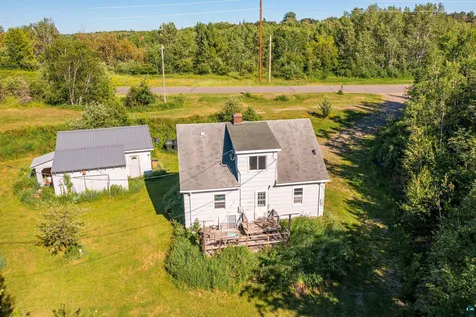 24 N Pioneer Road Ely MN 55731