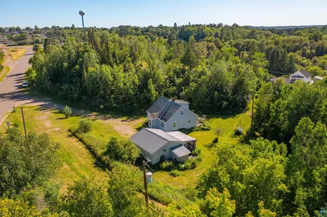 24 N Pioneer Road Ely MN 55731