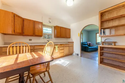 24 N Pioneer Road Ely MN 55731