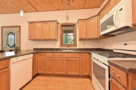 6541 Highway 1 Finland MN 55603