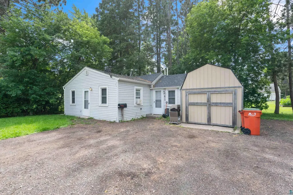 411 21st Street Cloquet MN 55720-2218