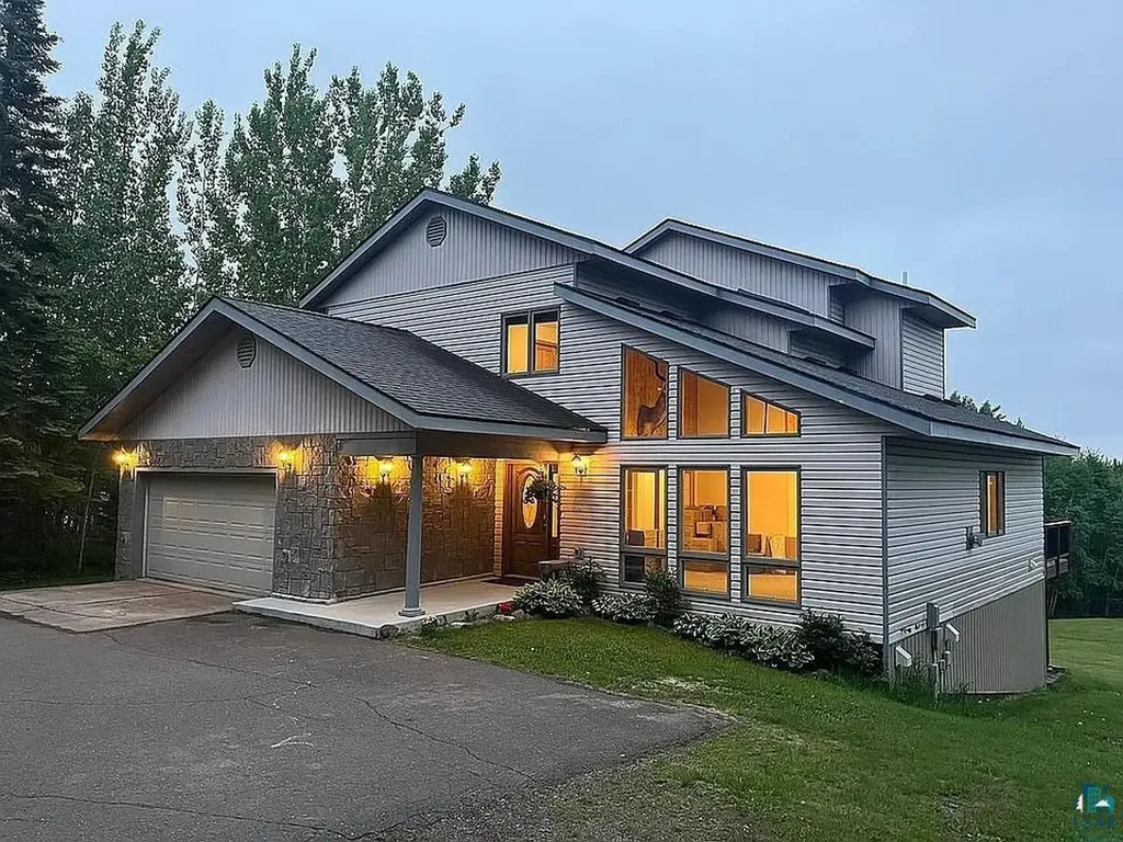 1926 County Road 7 Grand Marais MN 55604