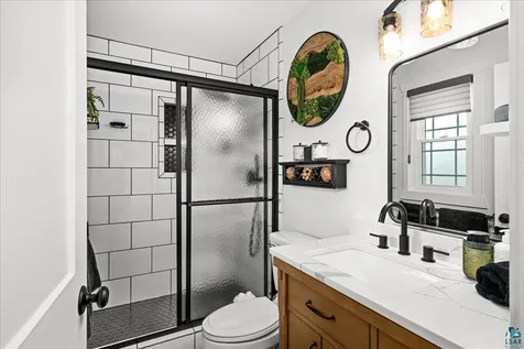 231 Chambersburg Drive Duluth MN 55811