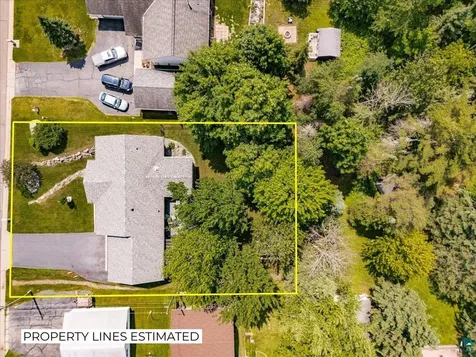 231 Chambersburg Drive Duluth MN 55811