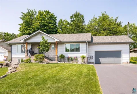 231 Chambersburg Drive Duluth MN 55811