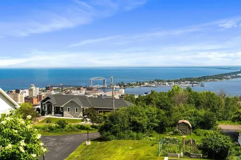 615 W 6th Street Duluth MN 55806