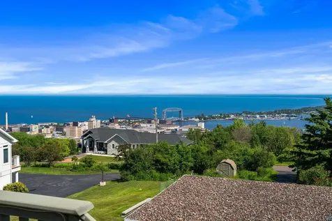 615 W 6th Street Duluth MN 55806
