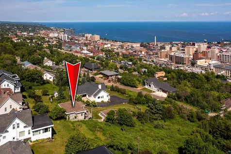 615 W 6th Street Duluth MN 55806