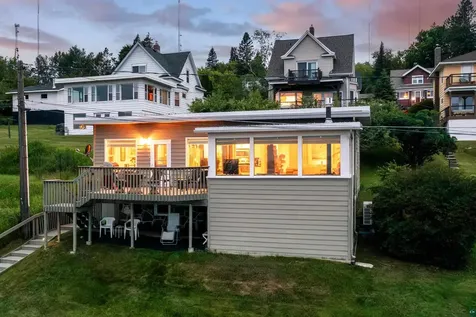 615 W 6th Street Duluth MN 55806