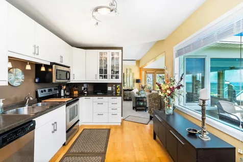 615 W 6th Street Duluth MN 55806