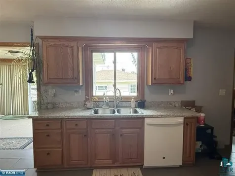 1505 E Harvey Street Ely MN 55731