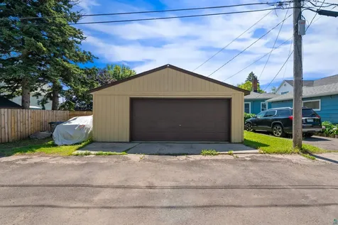 3209 Chestnut Street Duluth MN 55806