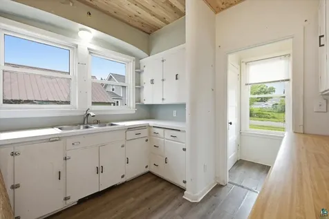 217 NW 3rd Avenue Chisholm MN 55719-6566