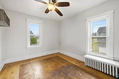 217 NW 3rd Avenue Chisholm MN 55719-6566