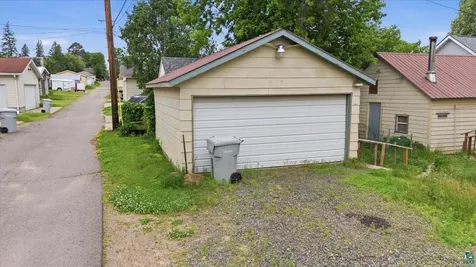 217 NW 3rd Avenue Chisholm MN 55719-6566
