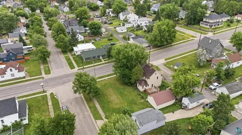 217 NW 3rd Avenue Chisholm MN 55719-6566
