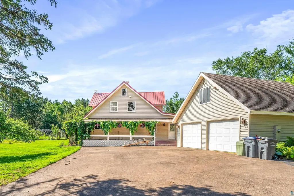 5716 Lakewood Road Duluth MN 55804