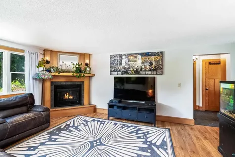 5716 Lakewood Road Duluth MN 55804