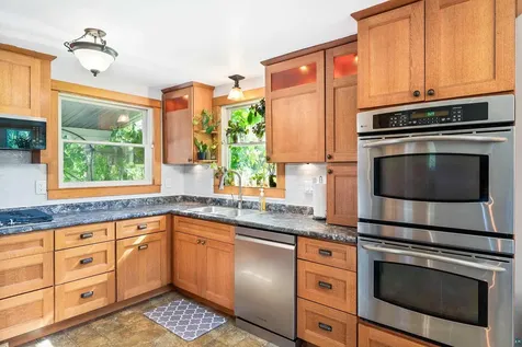5716 Lakewood Road Duluth MN 55804