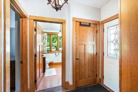 5716 Lakewood Road Duluth MN 55804