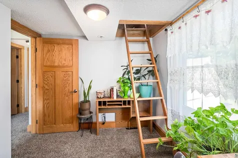 5716 Lakewood Road Duluth MN 55804