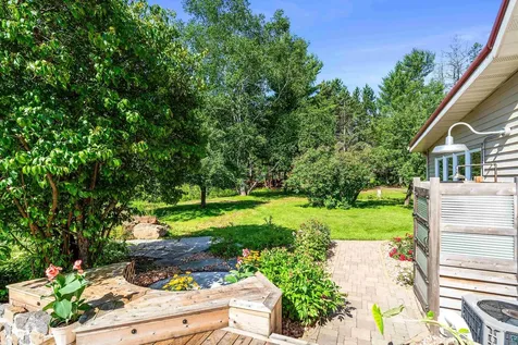 5716 Lakewood Road Duluth MN 55804