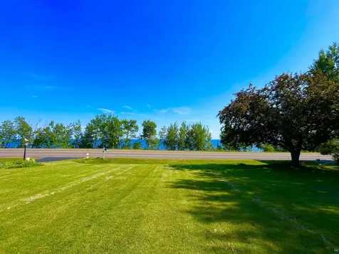 7911 Congdon Boulevard Duluth MN 55804