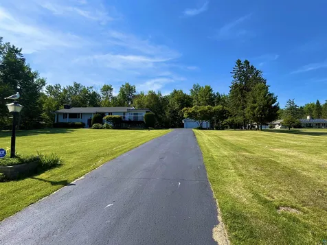 7911 Congdon Boulevard Duluth MN 55804