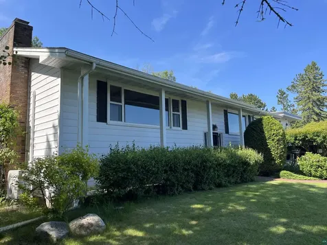 7911 Congdon Boulevard Duluth MN 55804