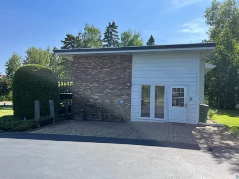 7911 Congdon Boulevard Duluth MN 55804