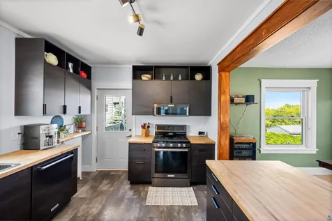 622 N 8th Avenue E Duluth MN 55805