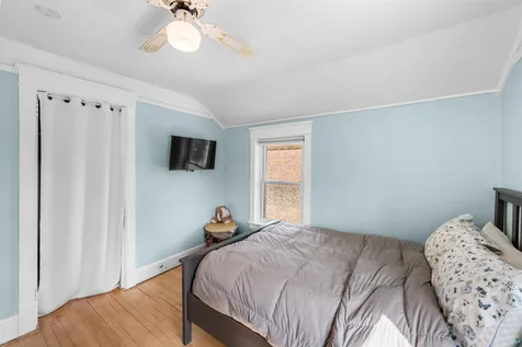 622 N 8th Avenue E Duluth MN 55805