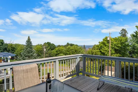 622 N 8th Avenue E Duluth MN 55805