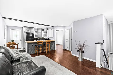 832 Charles Avenue Duluth MN 55807