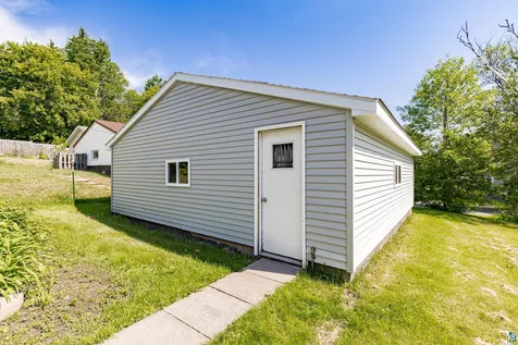 832 Charles Avenue Duluth MN 55807