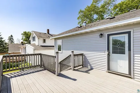 832 Charles Avenue Duluth MN 55807