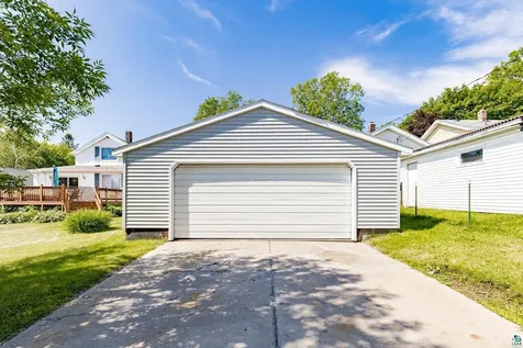 832 Charles Avenue Duluth MN 55807