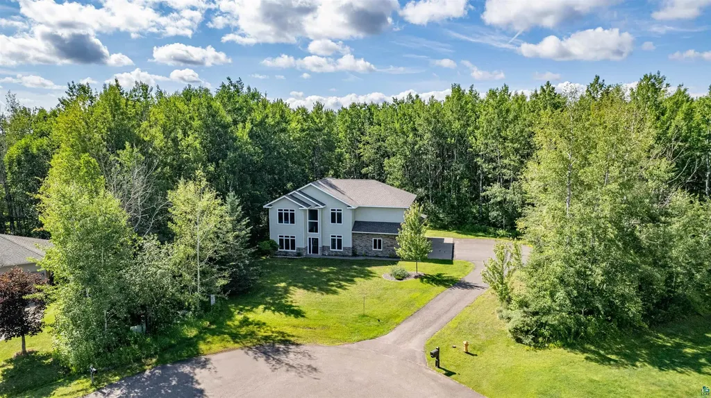 4240 Washington Drive Hermantown MN 55811