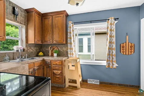 3331 Vernon Street Duluth MN 55806
