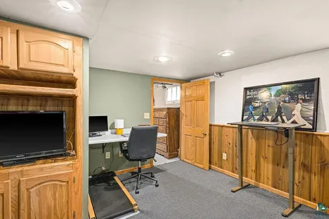 3331 Vernon Street Duluth MN 55806