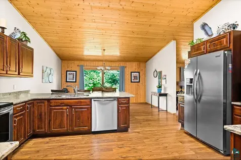 7 High Forest Trail Lutsen MN 55612