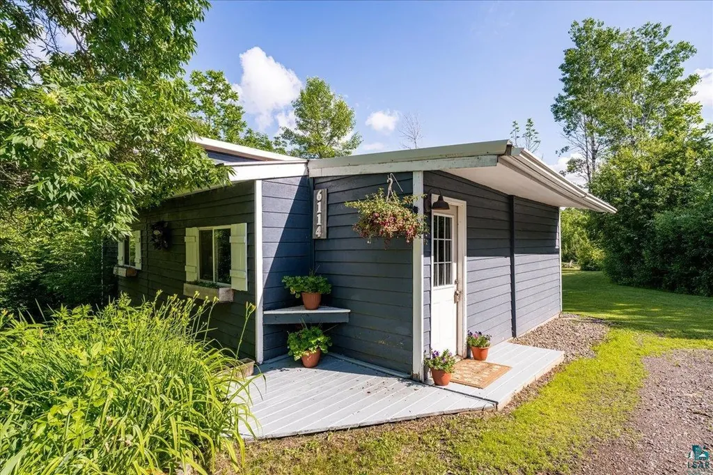 6114 Highway 2 Duluth MN 55810