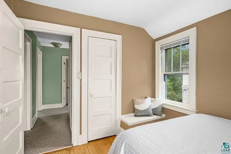 2306 W 12th Street Duluth MN 55806