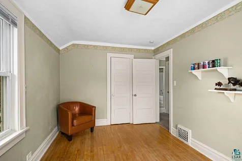 2306 W 12th Street Duluth MN 55806