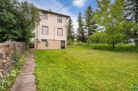 2306 W 12th Street Duluth MN 55806