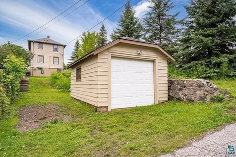2306 W 12th Street Duluth MN 55806
