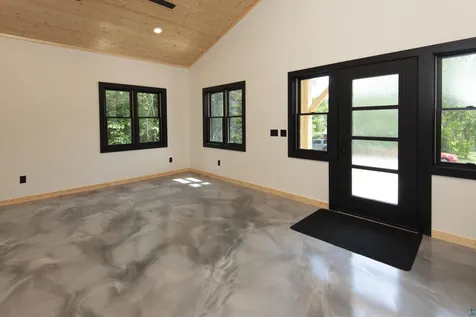 1061 W 3rd Street Grand Marais MN 55604
